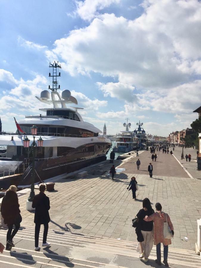 Monolocale La Corte Biennale Venetië Buitenkant foto